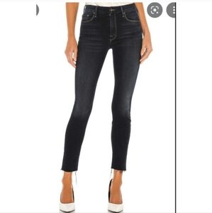 Mother the looker crop coffe tea or me ?